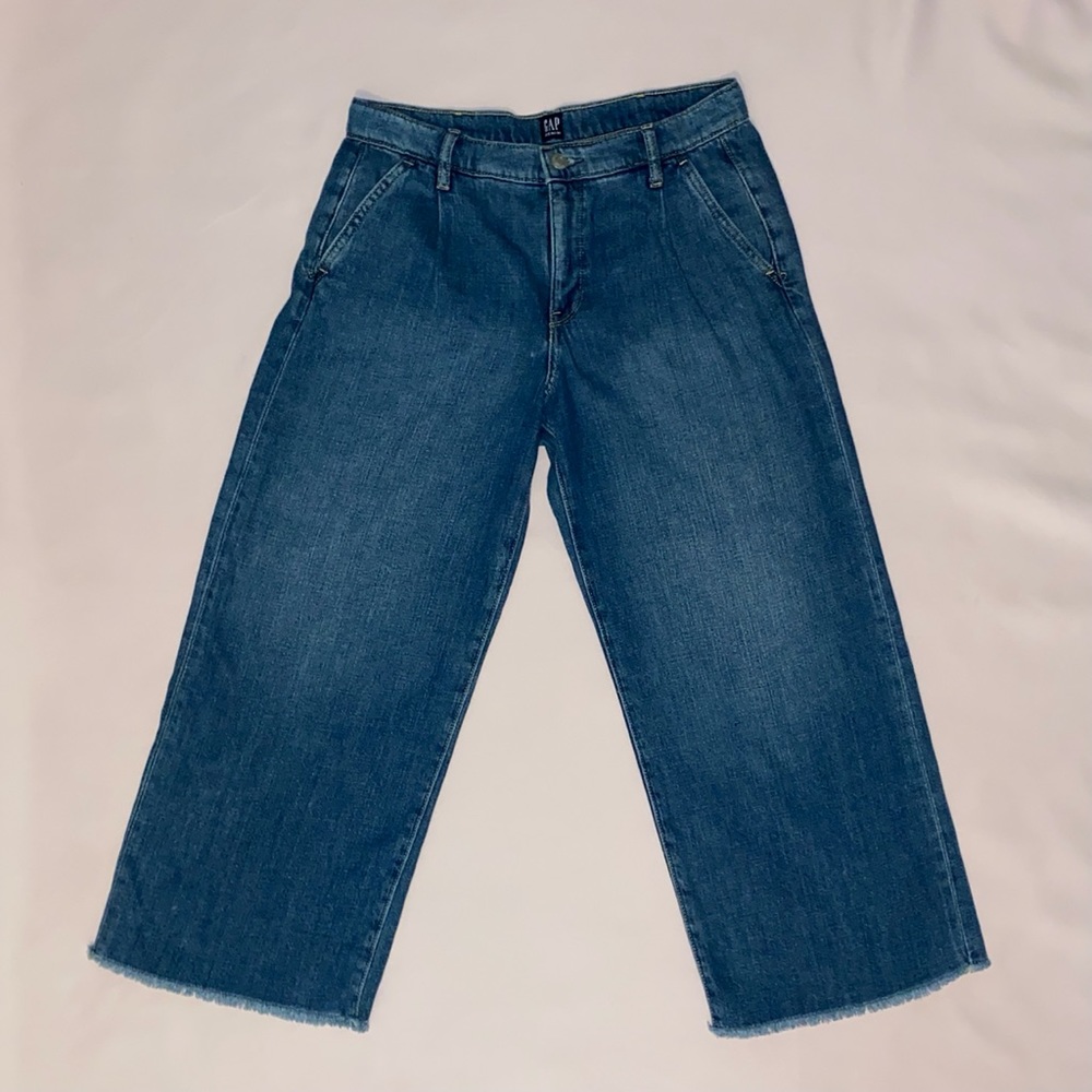 VTG GAP High Waist Wide Leg Jeans w/ Frayed Hem, 27P